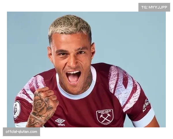 亚特兰大前锋斯卡马卡关键进球，帮助球队保留晋级希望